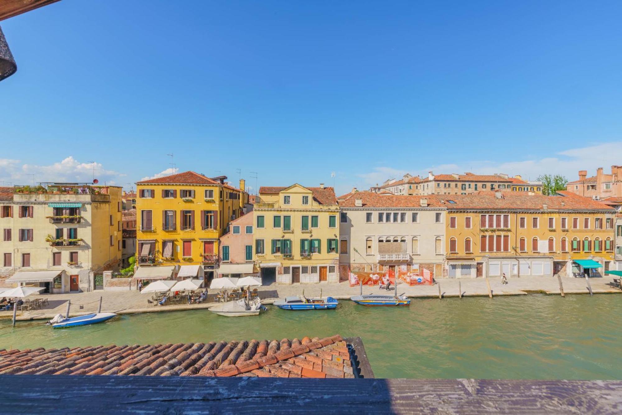 Casa Virginia Direct At The Canal Cannaregio With Own Roof Terrace Benátky Exteriér fotografie